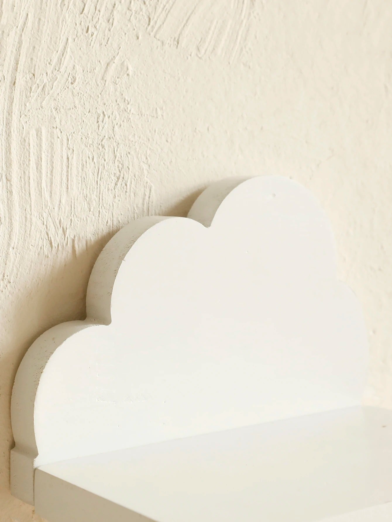 Boho Cloud Wall Shelf, Minimalist Floating Display Shelf for Kids' Room Decor, Wooden Cloud Shape Organizer for Nursery, Bedroom