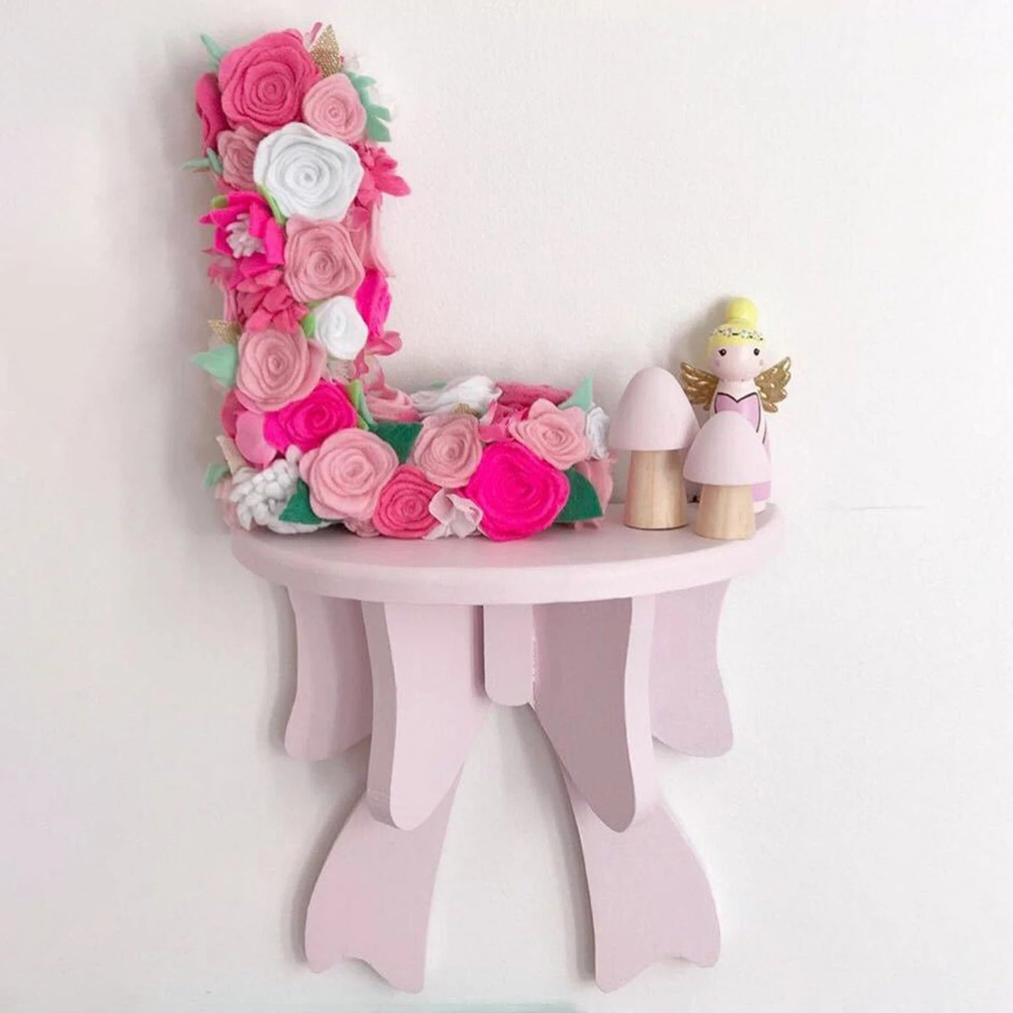 Wall Shelf Bracket Display Bracket Rustic Storage Rack Shower Organizer Bow Shaped for Living Room Bathroom Wall Toilet Ornament